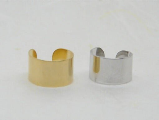 Srebrne i złotek kolczyki obejmy obrączki zakładane bezpośrednio na ucho, efektowne w grupie.